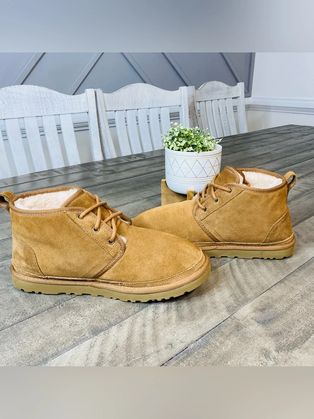 UGG Neumel Men's Chestnut Tan Suede Lace Up Chukka Boots Size 10